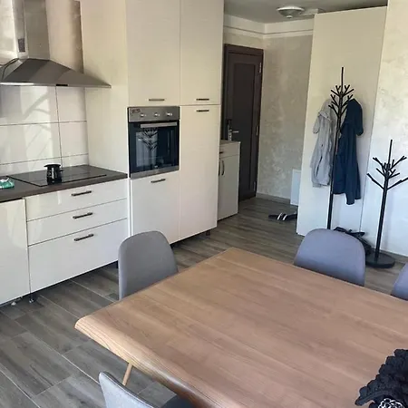 Apartman Una *