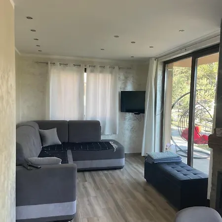 Apartman Una Lejlighed