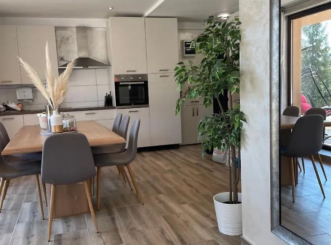 Apartman Una Apartament *